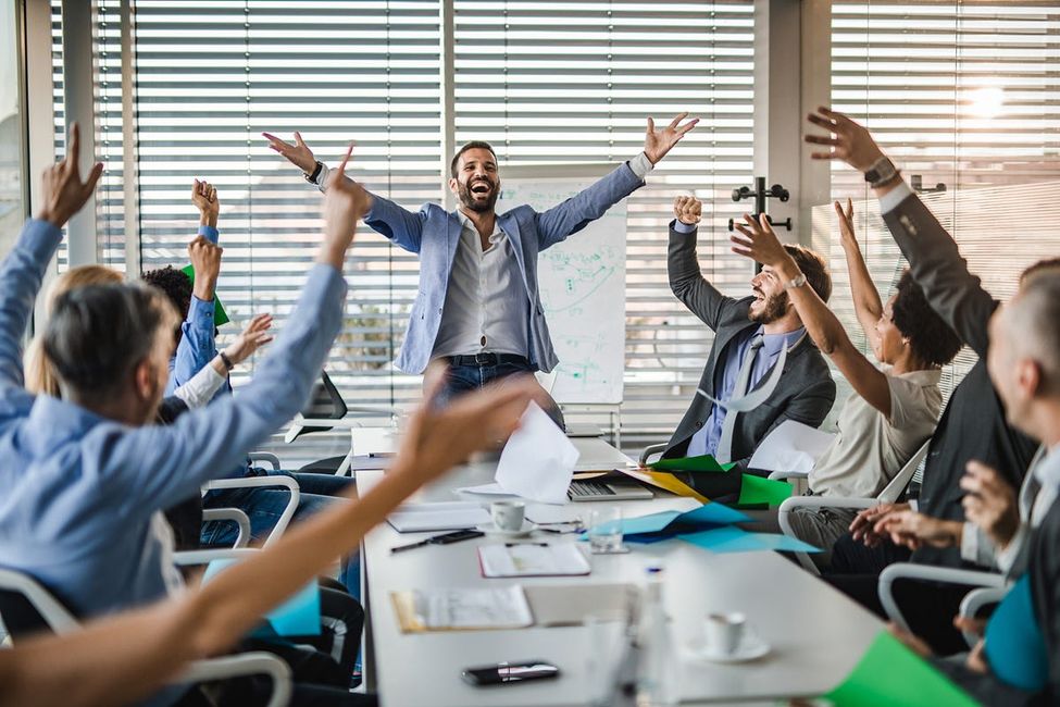 How to Become LinkedIn Famous and Influence Millions