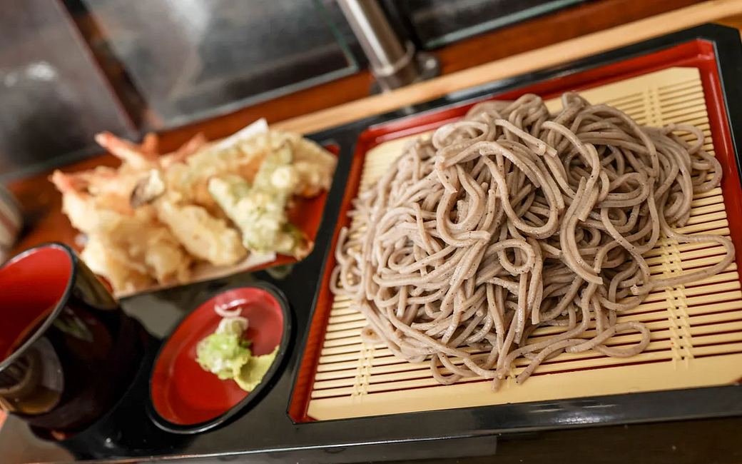 Sobakatsu, a legit closet-sized noodle shop opens in Japantown