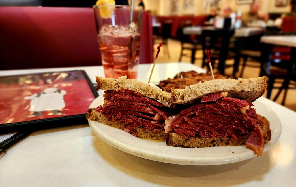 Saul goes to Saul’s: A Jewish deli adventure in Berkeley