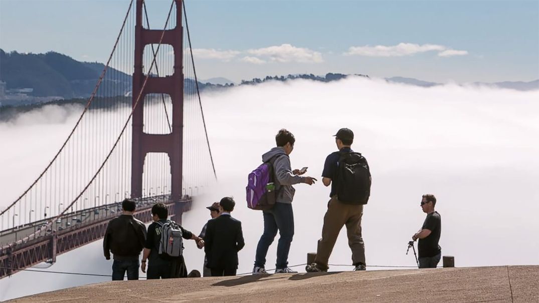 I love you, tourists!