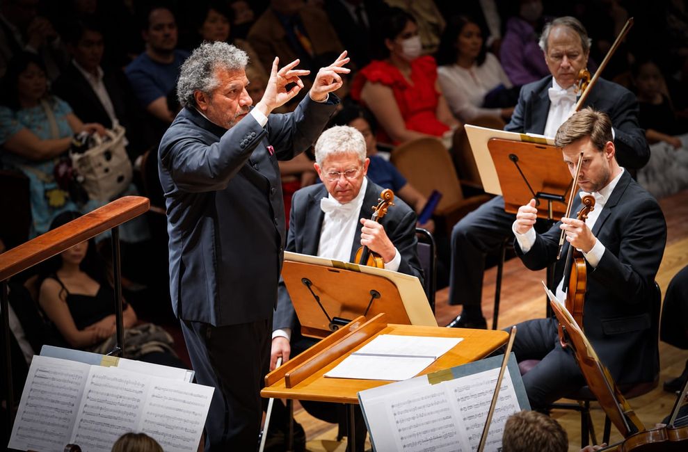 The SF Symphony threw a perfectly pleasant 2026 gala, but I have some notes