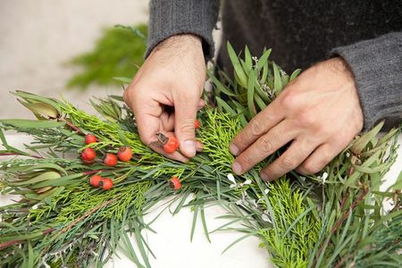 Image of: How to Make a Holiday Wreath Using Plants from Your Yard