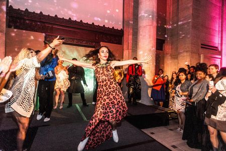 Image of: Solid Gold: The Asian Art Museum’s Golden Anniversary Dance Party