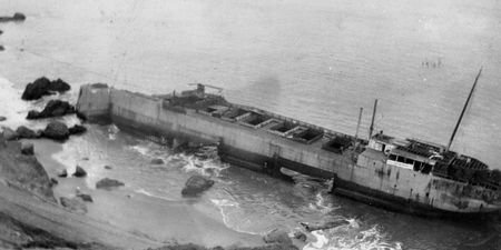 Image of: Photos: Lands End Shipwreck at Low Tide