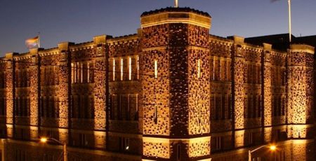 Image of: Giant Game of Thrones Bash in SF Castle with Free Beer