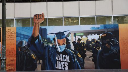 Image of: 1,000 Murals: In Oakland, Revolutions Told Through Street Art