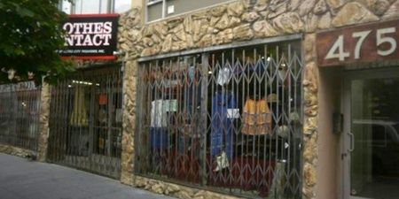 Image of: Sad New Valencia: Clothes Contact to Close