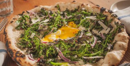 Image of: Read This If You’re Obsessed with Oakland’s Pizza