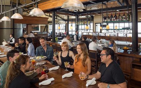 Image of: Dining with Strangers