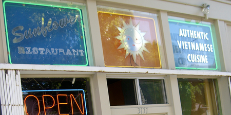 Image of: What Is SF w/o Sunflower’s “Young Man” Waiter?