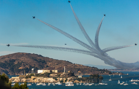 Image of: TBI’s 5 Best: Spots to Watch the Blue Angels