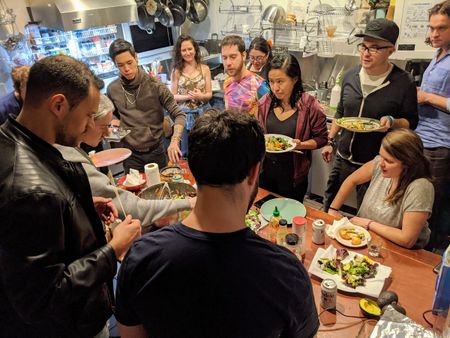 Image of: Living in Communal Housing with Roommates During Covid-19