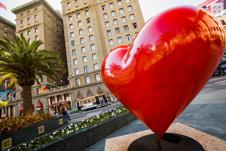 Image of: San Francisco heart sculptures celebrate their 20-year milestone
