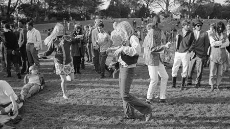 Image of: Happy 4/20: Please Enjoy These Past Photos of Hippies on Hippie Hill