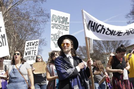 Image of: Weekly Roundup: California Takes on Trump’s Inner Circle