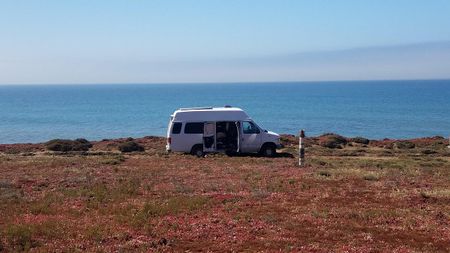 Image of: Van Dweller Makes Triumphant Return to Bay Area Hometown, Inspires Local Youth