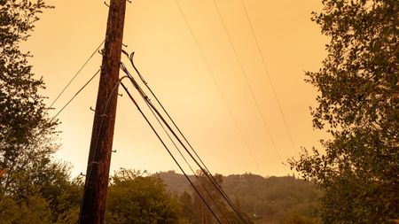 Image of: The Apocalypse Is Horrifying. At Least It Comes With Pretty Colors.