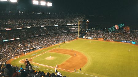 Image of: Where Should I Eat and Drink Near Oracle Park?