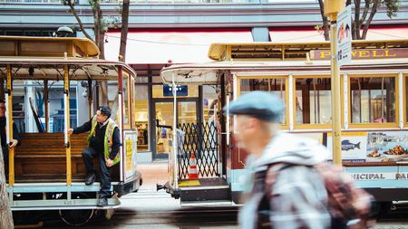 Image of: Twelve Hours in a Cable Car