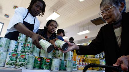 Image of: How Can I Give Back During Thanksgiving?