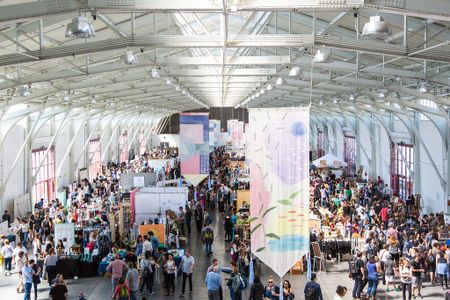 Image of: A Guide to California Craft Fairs — The Best Places to Buy a Gift for the Holidays