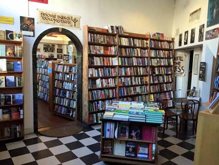 Image of: A Bookworm’s Guide to San Francisco