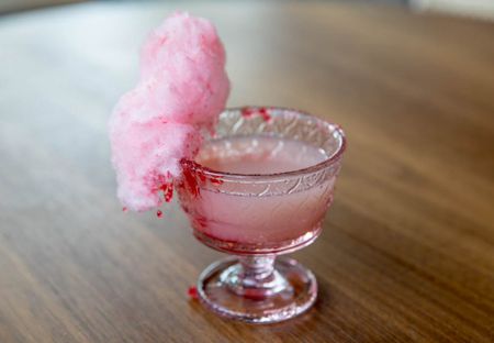 Image of: This SF Bar Is a Cotton Candy-Spun Dream