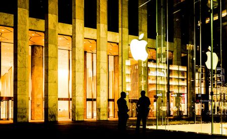 Image of: Apple’s $1B Manufacturing Fund Isn’t about Job Creation. It’s All for a Tax Deal.