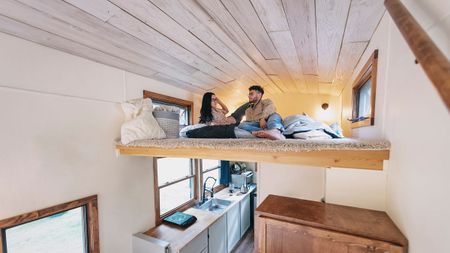 Image of: I Am an Additional 400 Square Feet of an SF Apartment, and You Want Me So Bad