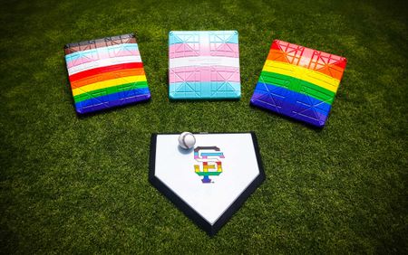 Image of: At a Queer Democratic Breakfast, Lurie Finally Spelled It Out for the Giants