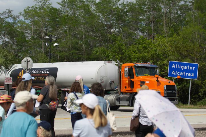 Alligator Alcatraz is still open