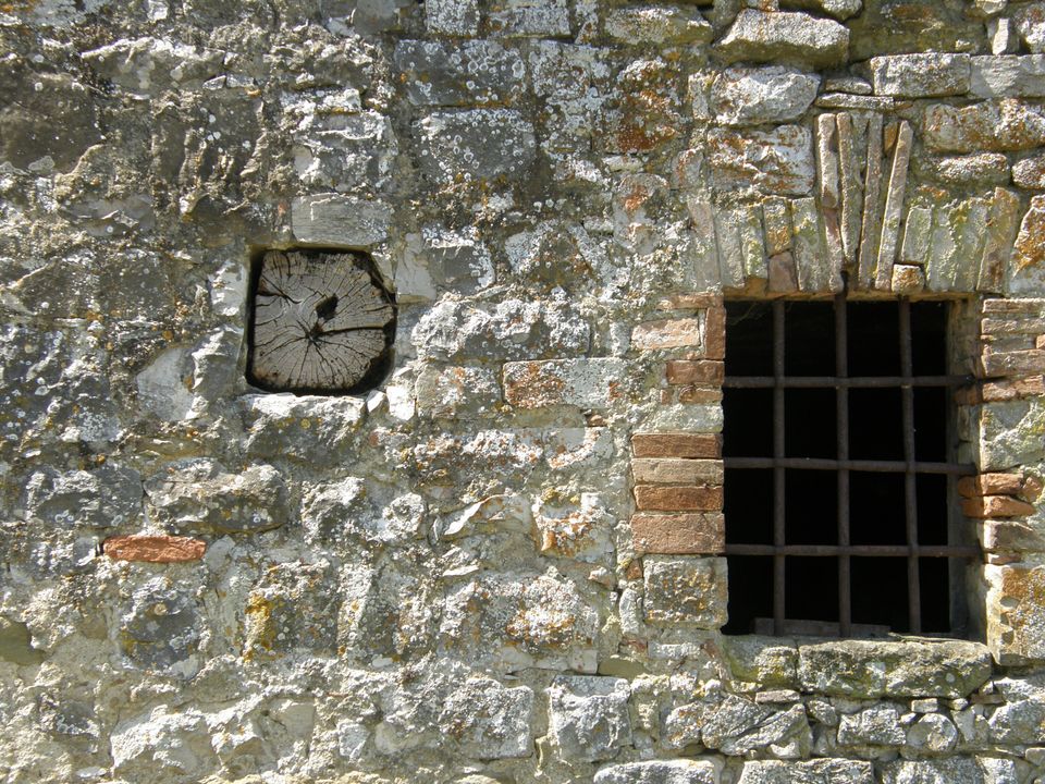 SUAP in variante al PRG - Rapporto tra norma regionale e norma statale e titolarità a presentare l’istanza