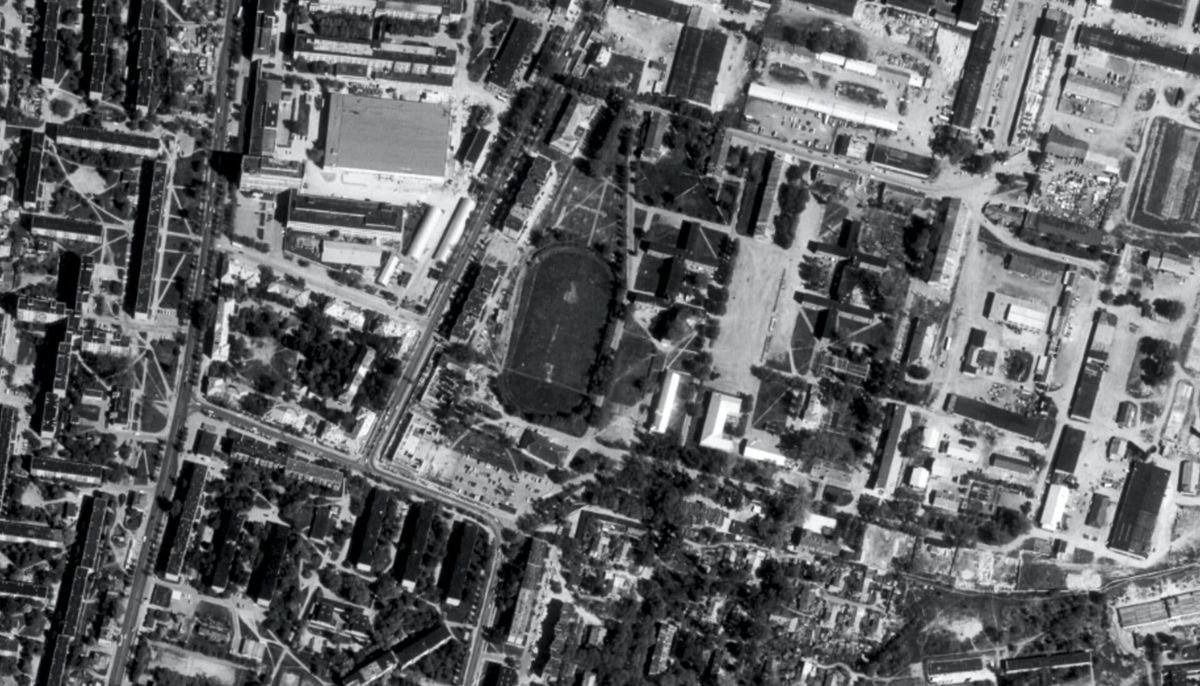 Užmirštas Juzefo Pilsudskio stadionas Šiaurės miestelyje