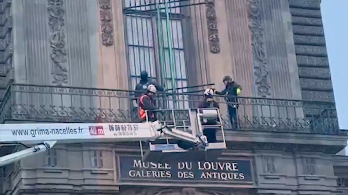 Louvre adds bars to window where thieves entered months after museum heist