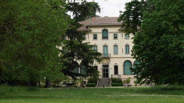 Thieves steal paintings by Renoir, Cezanne and Matisse from Italian museum