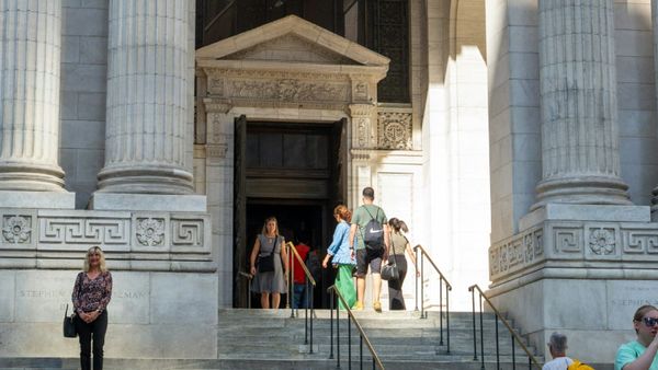 New York investor seeks $3.3 million tied to Shchukin Gallery judgments