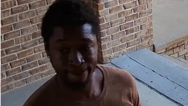DoorDash driver accused of stealing artworks from Memphis condo building