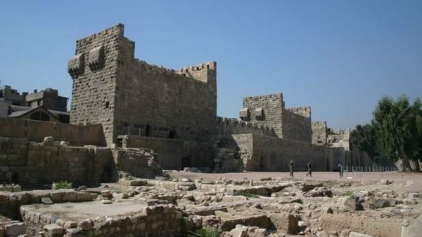 Syria defends Damascus Citadel food stalls and disavows Baathist heritage policy