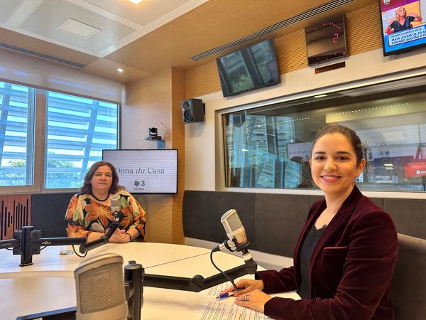 Alexandra Leitão: “Recebo e-mails sobre o meu aspeto físico. É violento”