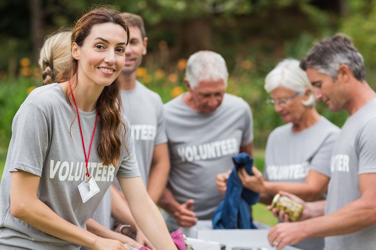 The Life-Changing Benefits of Volunteering for Mental Health
