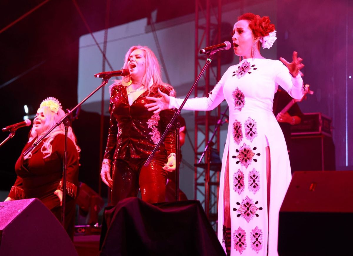Realizan con éxito festival de catrinas en Isla Mujeres