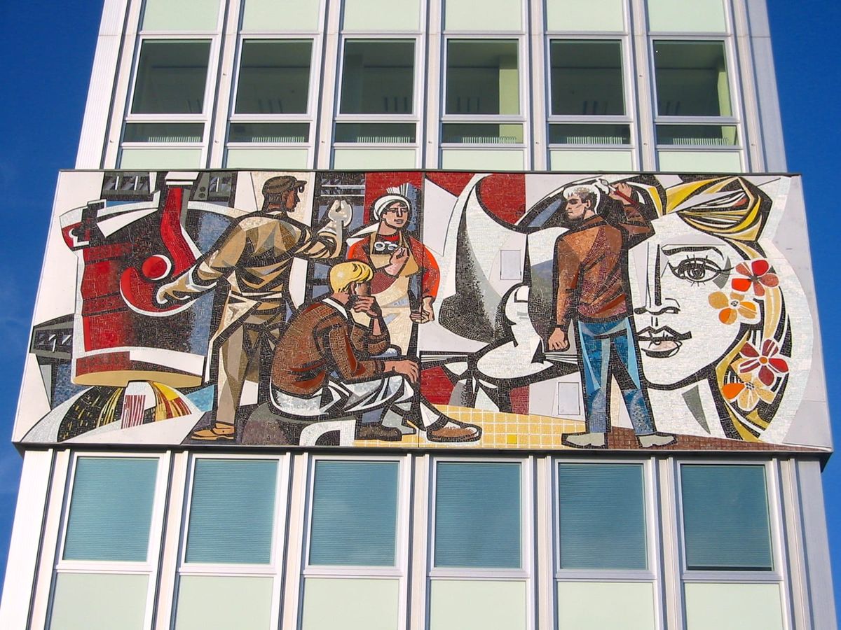 Contested Memory: The German Democratic Republic and Its Erasure