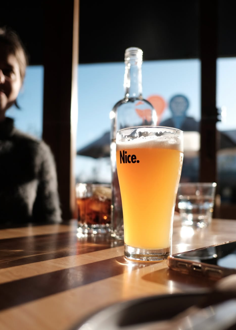 A sober drink with the Greens