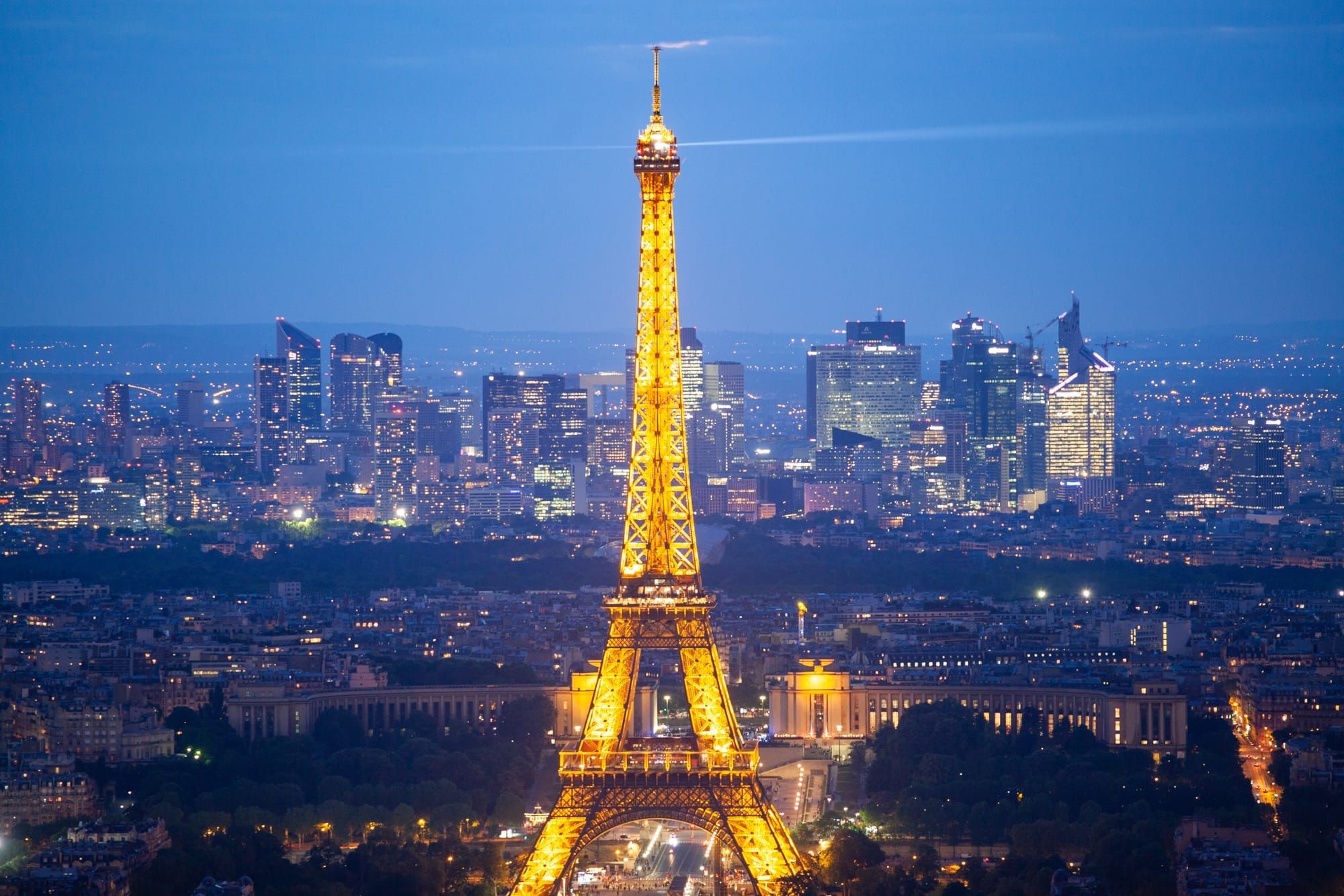 Paris  & The French Riviera Travel Guide
