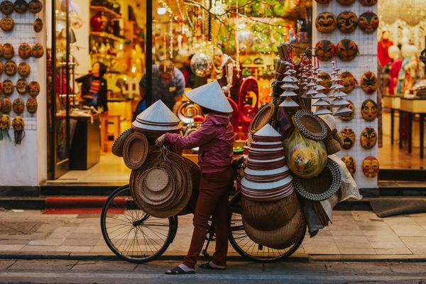 VIETNAM TRAVEL GUIDE