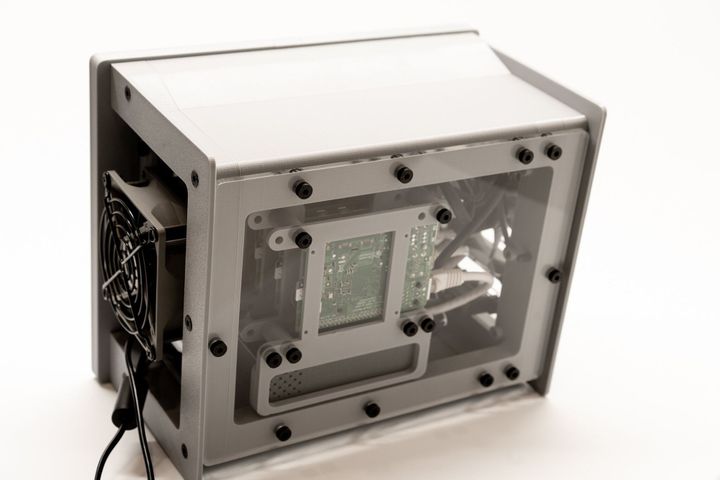 the Raspberry Pi CLUSTER deck