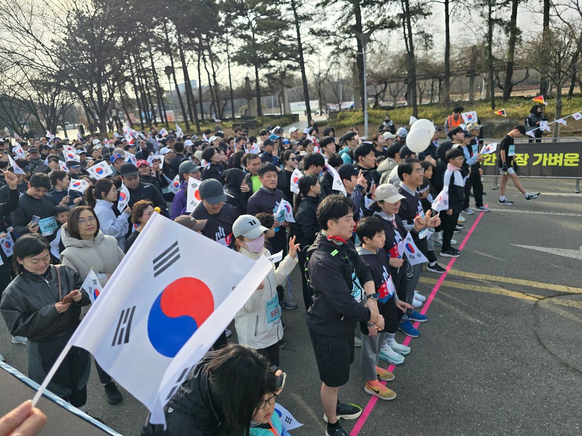 "안중근의 평화, 우리가 잇는다"… 삼일절 상암벌 가득 채운 '평화의 질주'