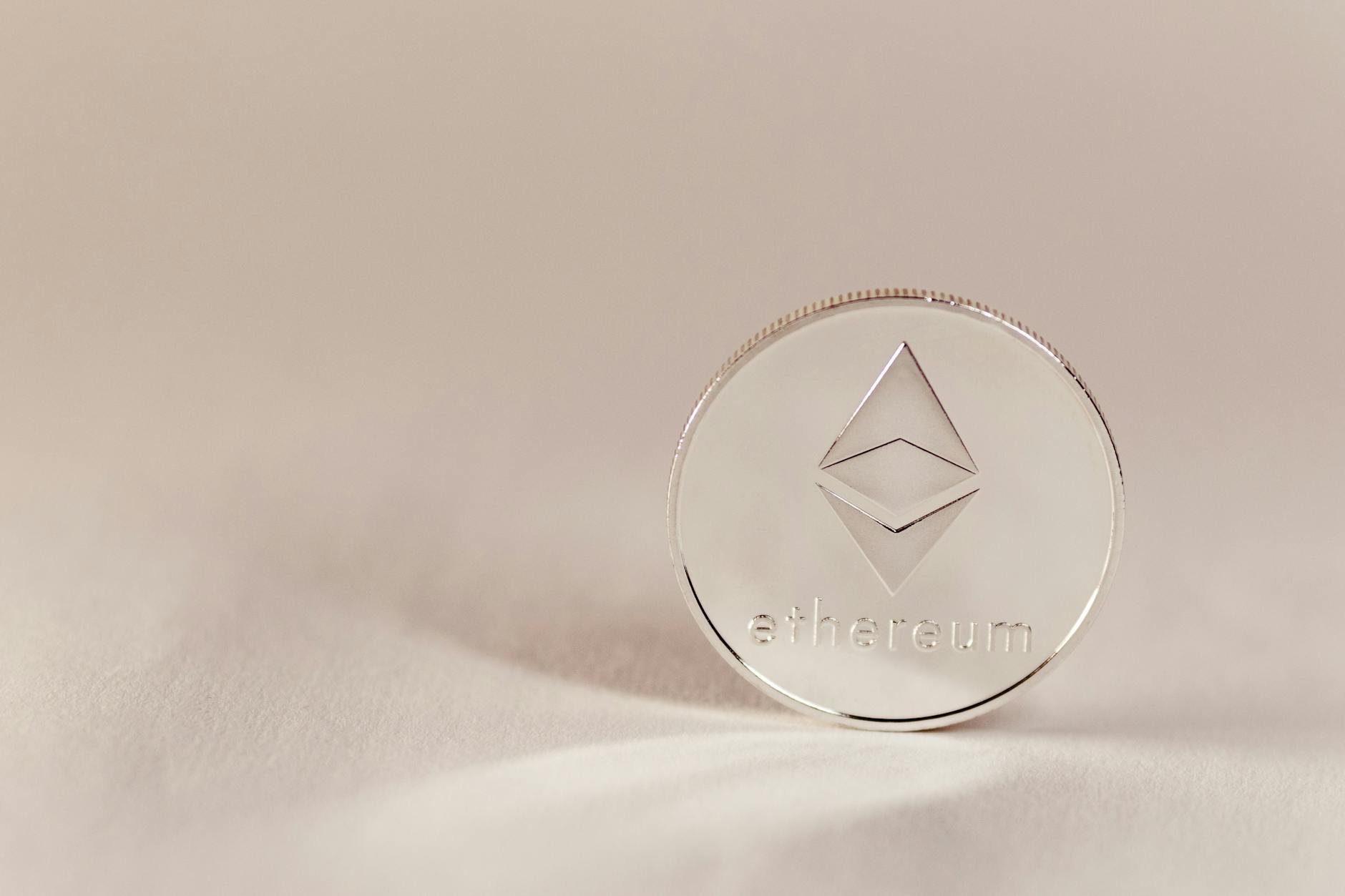 2026年亲测：XRP和传统汇款的区别全指南