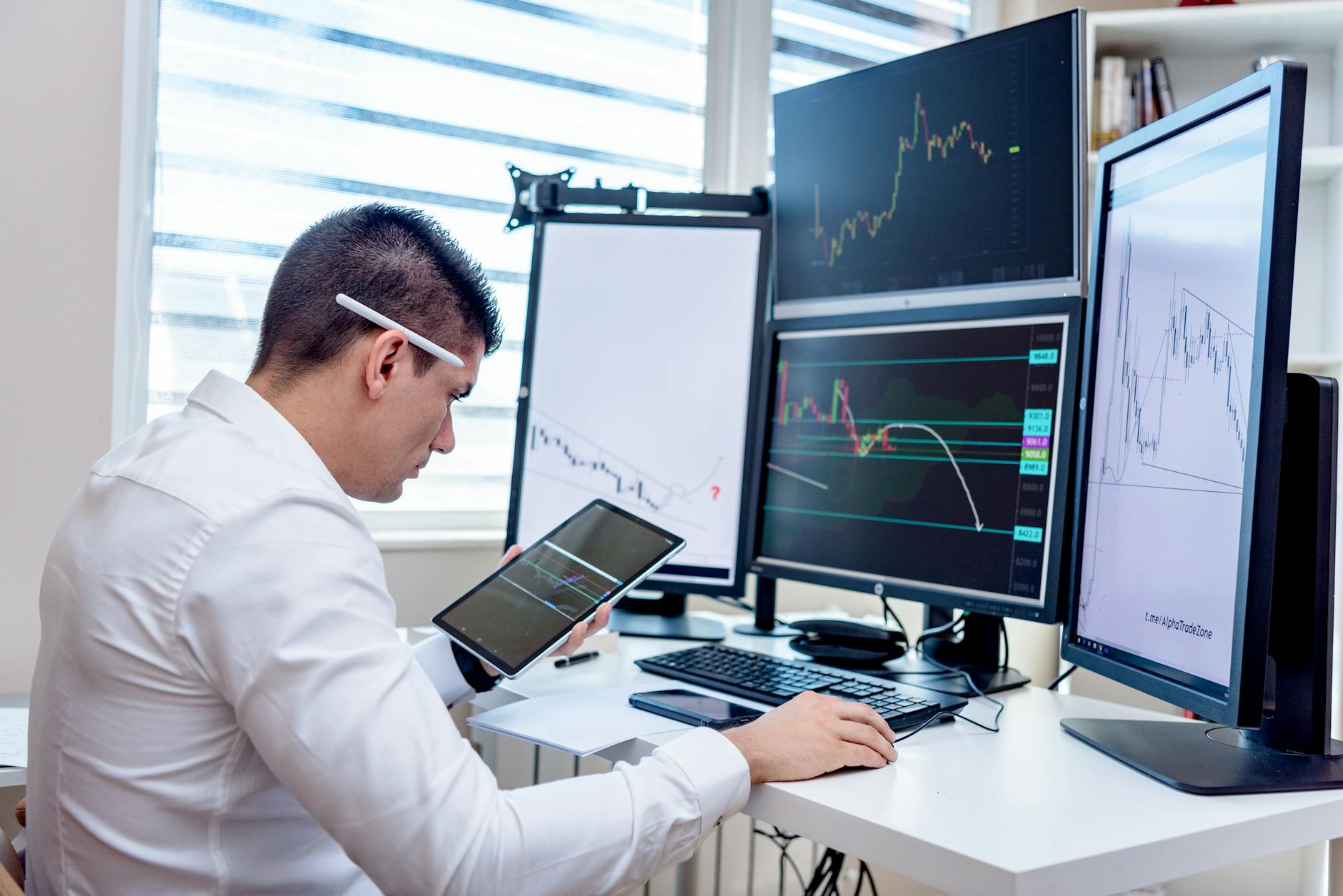 配图