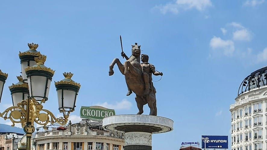Alexander den Store må måske forlade Skopje